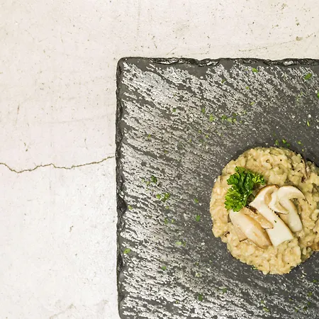 Straf, Milan, A Member Of Design 米兰