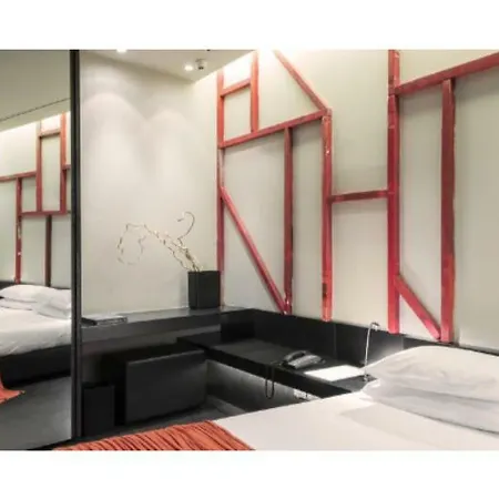 מלון Straf, Milan, A Member Of Design 4*